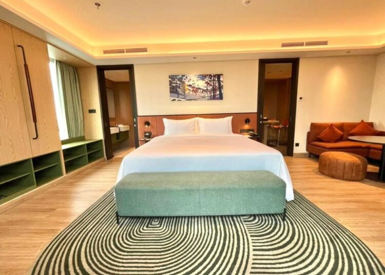 [Ilustrasi Foto]- Salah satu kamar hotel di ARTOTEL Living World Grand Wisata Bekasi, hotel butik bintang 4 yang baru dibuka pada Februari 2026 di Tambun Selatan, Bekasi, Jawa Barat. Foto: Andr. Putri